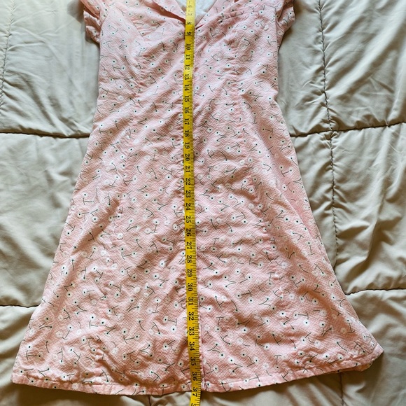 Daytime Dynamo Gingham Flower Dress - Picture 5 of 7